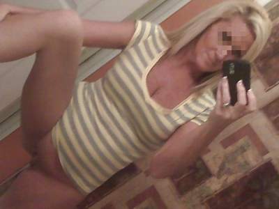 guide plan cul - Le Port - Au Port, cette gothique nympho attend ta visite pour une annonce rencontre coquine torride