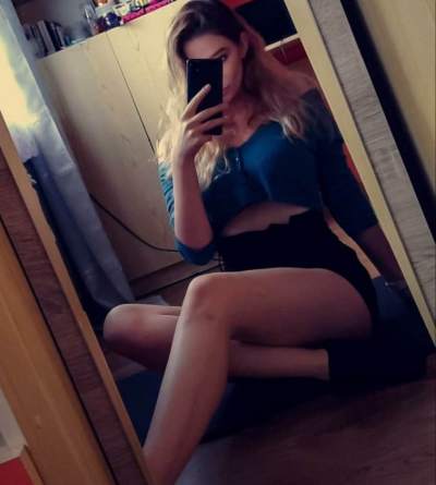 guide plan cul - Cholet - Mature BCBG à Cholet cherche discrétion pour rendez-vous coquin urgent