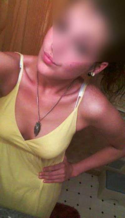 guide plan cul - Reims - Apparence jeune, appétit adulte : Lilwenn 43 ans à Reims cherche son guide plan cul